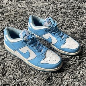 Nike Sky Blue and White Air Force 1 Unc Dunk Athletic Shoes size 8.5